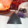 Orgonita Auténtica VIRUTA DE HIERRO Pirámide Grande 4 lados - Imagen 2