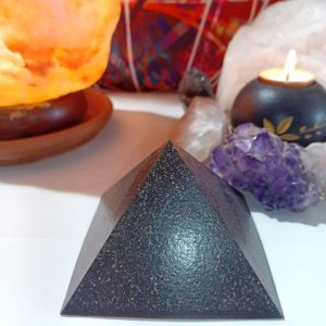 Orgonita Auténtica VIRUTA DE HIERRO Pirámide Grande 4 lados