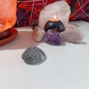 Orgonita Auténtica / Electronite Pirámide formato Diamante mediana