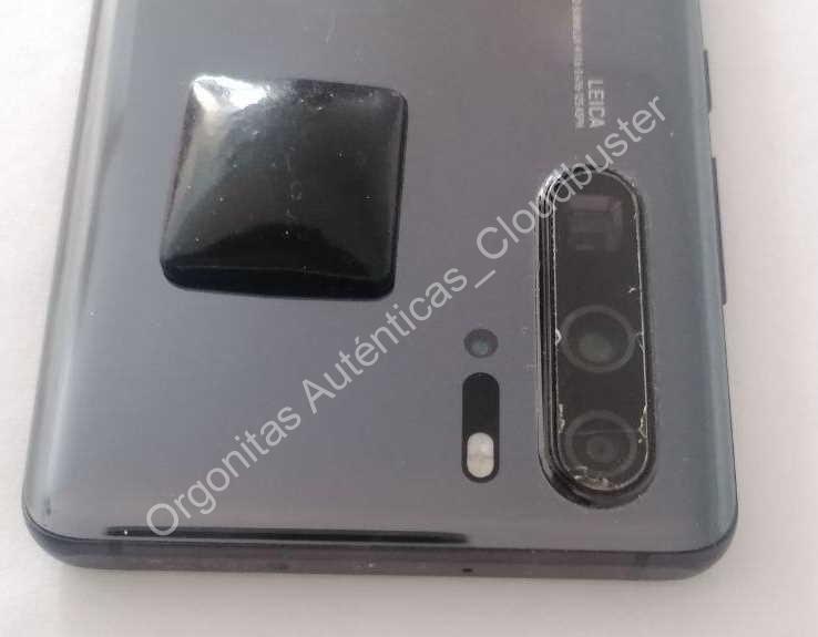 Protector para MÓVIL de Magnetita forma cuadrada o forma corazón