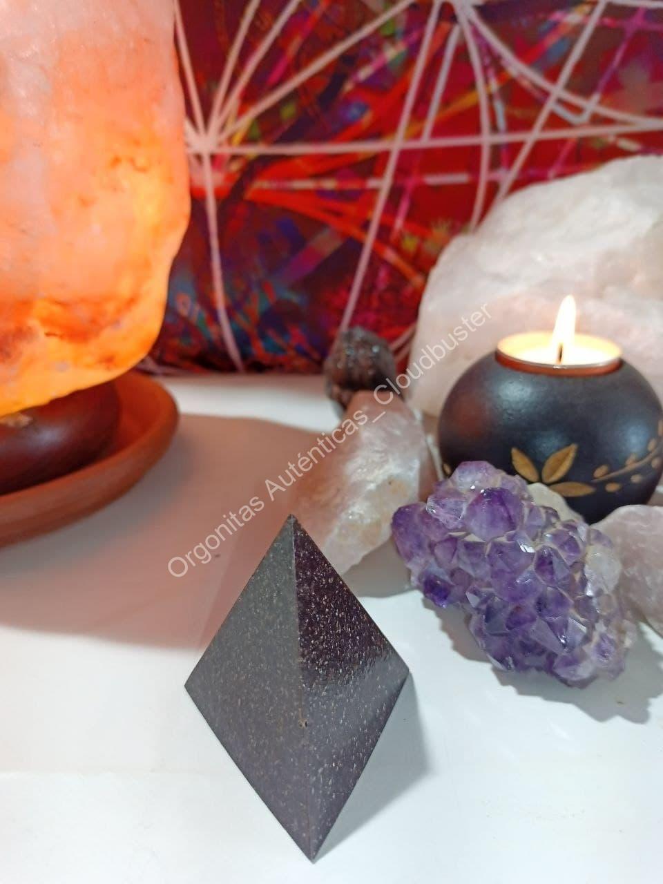 Orgonita Auténtica VIRUTA DE HIERRO Pirámide 3 lados