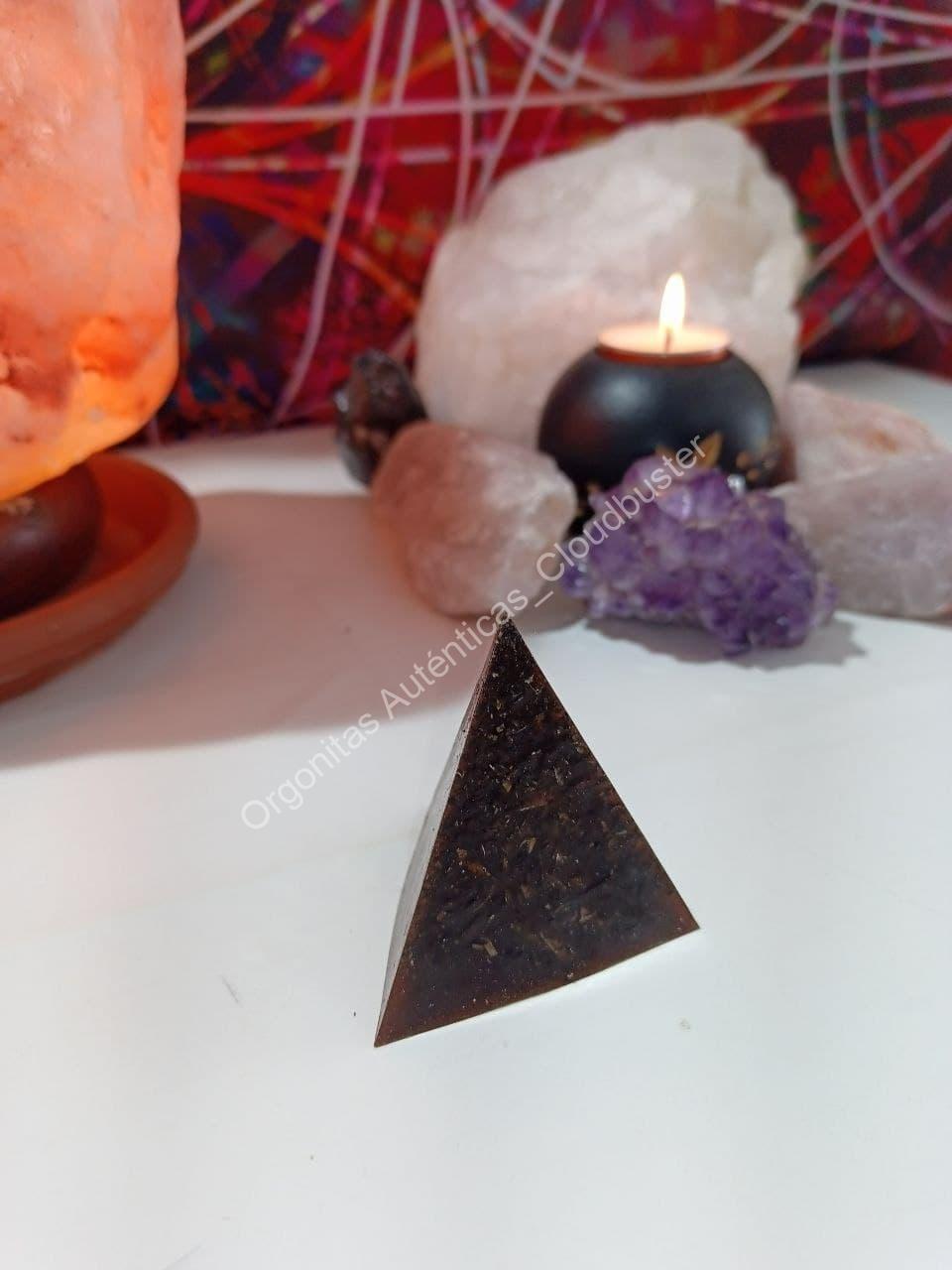 Orgonita Auténtica VIRUTA DE HIERRO Pirámide 3 lados - Imagen 5