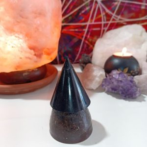 Orgonita Auténtica VIRUTA DE HIERRO Pirámide Cono y punta de Magnetita