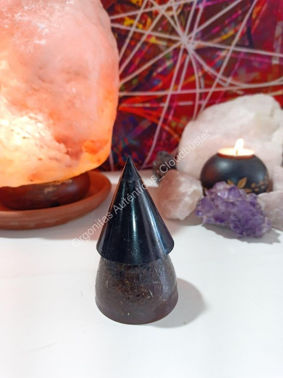 Orgonita Auténtica VIRUTA DE HIERRO Pirámide Cono y punta de Magnetita