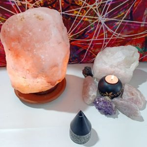 Orgonita Auténtica VIRUTA ALUMINIO con punta de Magnetita Pirámide Cono pequeña