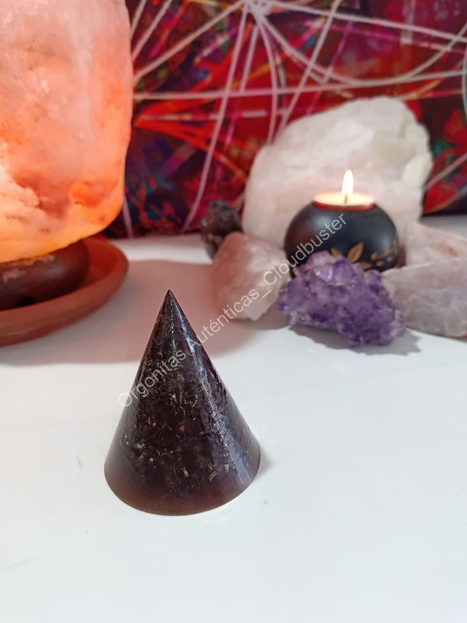 Orgonita Auténtica VIRUTA DE HIERRO Pirámide cono - Imagen 6
