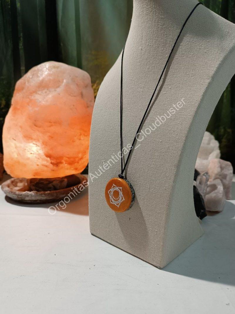 Orgonita Auténtica / Electronite Colgante o llavero Sacro formato Semicírculo - Imagen 3