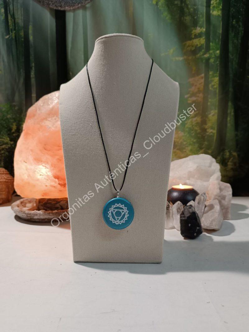 Orgonita Auténtica / Electronite Colgante o llavero Chakra de Garganta formato Semicirculo - Imagen 4