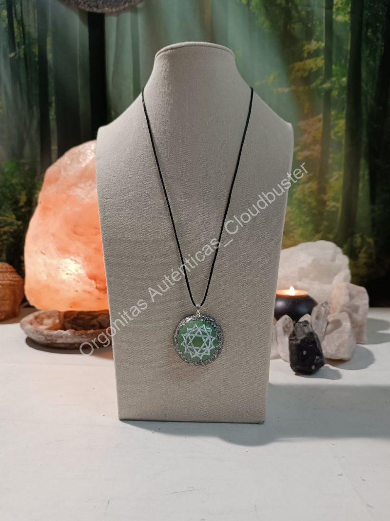 Orgonita Auténtica / Electronite Colgante o llavero Chakra Corazón o Cardíaco formato Semiesfera - Imagen 4