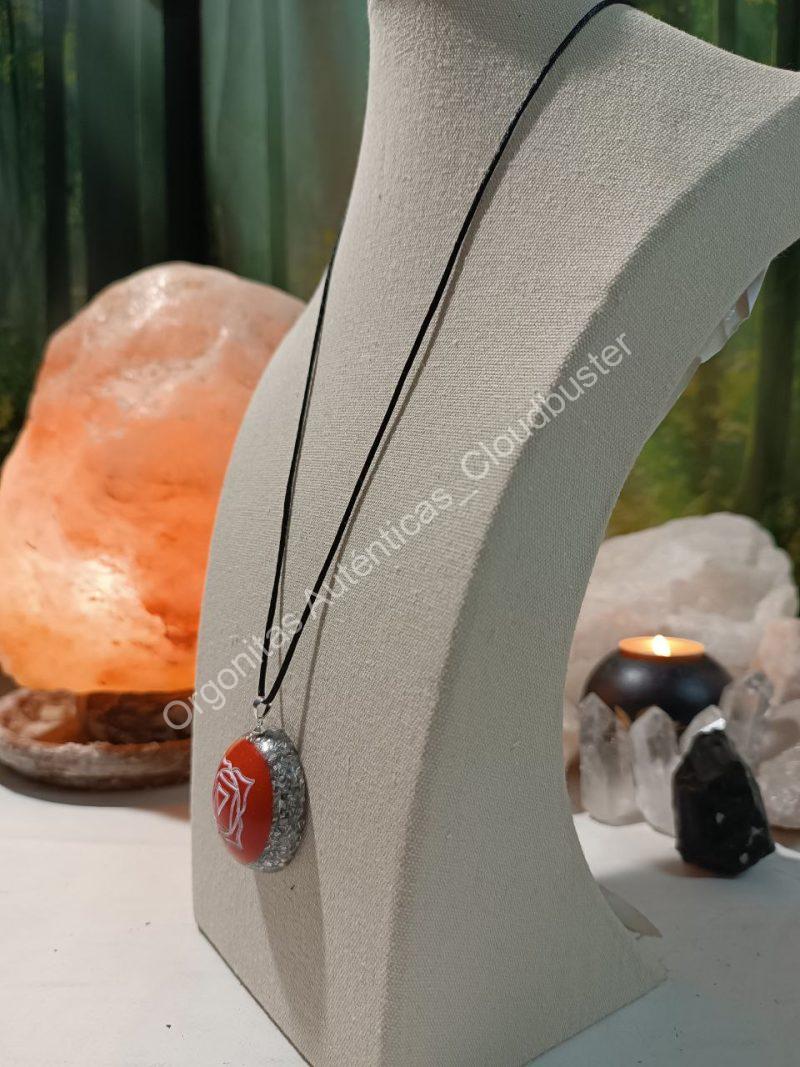 Orgonita Auténtica / Electronite Colgante o llavero Chakra Raíz formato Semiesfera - Imagen 3