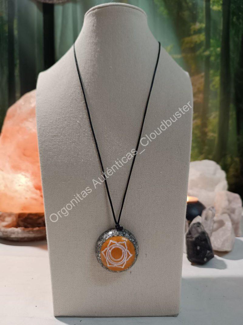 Orgonita Auténtica / Electronite Colgante o llavero Chakra Sacro formato Semiesfera