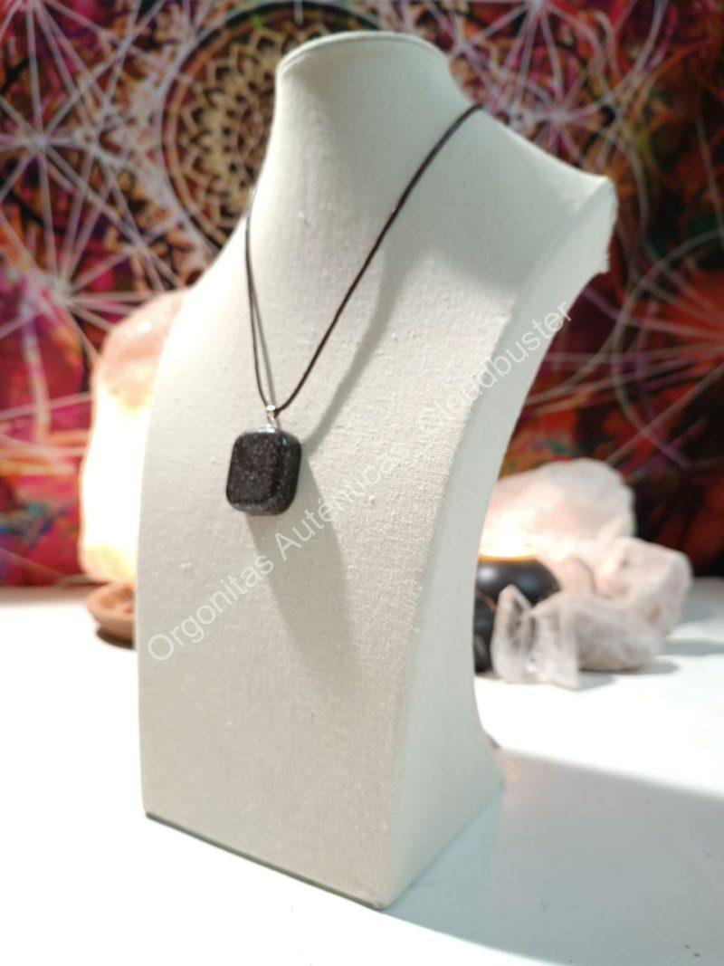 Orgonita Auténtica VIRUTA PEQUEÑA DE HIERRO colgante Cuadrado - Imagen 3