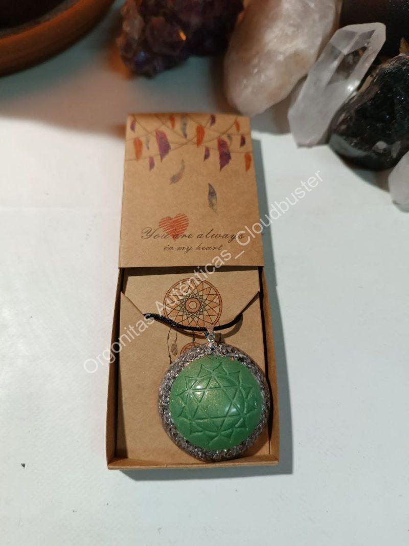 Orgonita Auténtica / Electronite Colgante o llavero Chakra Corazón o Cardíaco formato Semiesfera - Imagen 5