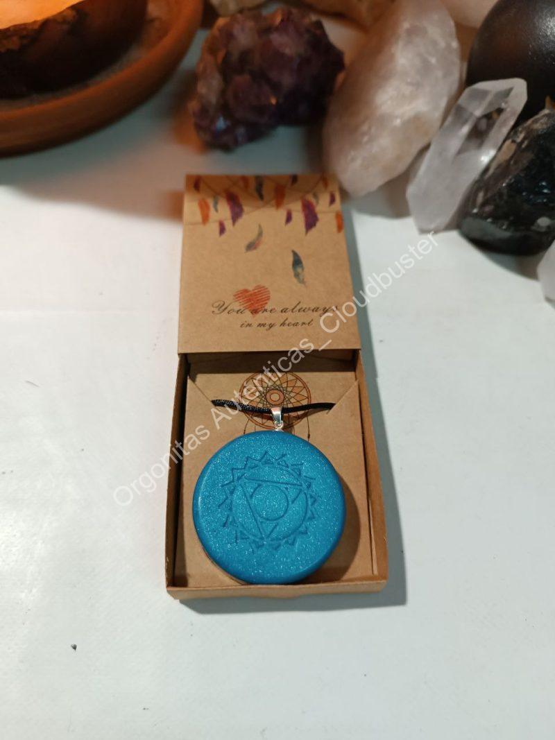 Orgonita Auténtica / Electronite Colgante o llavero Chakra de Garganta formato Semicirculo - Imagen 5