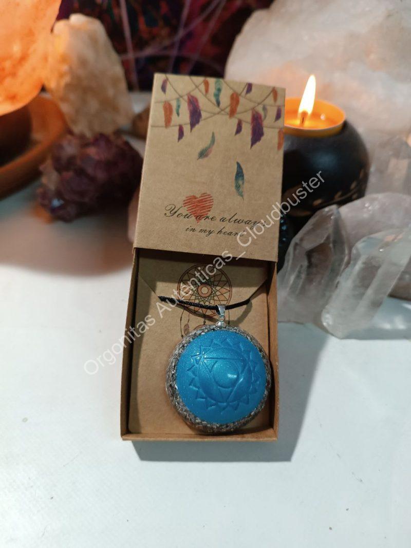 Orgonita Auténtica / Electronite Colgante o llavero Chakra de Garganta formato Semiesfera - Imagen 6