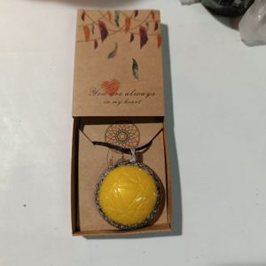 Orgonita Auténtica / Electronite Colgante o llavero Chakra Plexo Solar formato Semiesfera