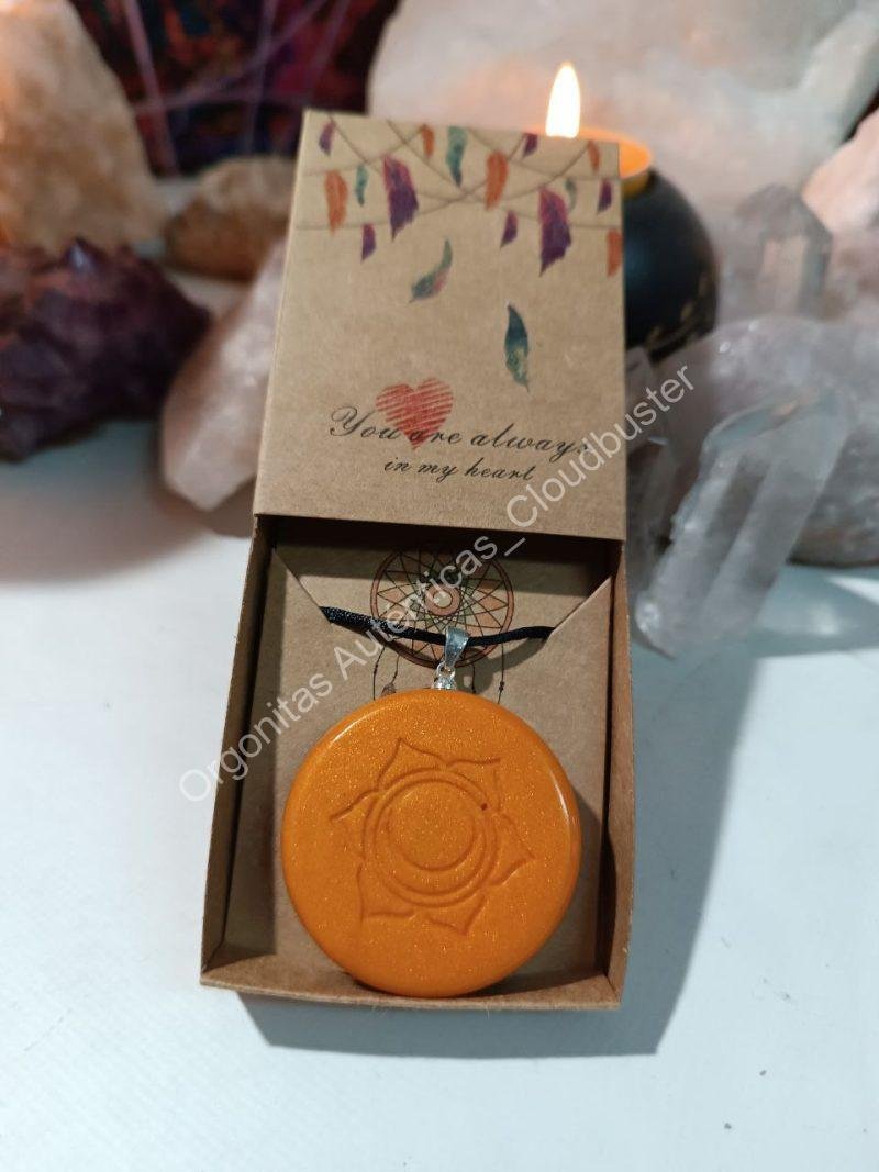 Orgonita Auténtica / Electronite Colgante o llavero Sacro formato Semicírculo - Imagen 5