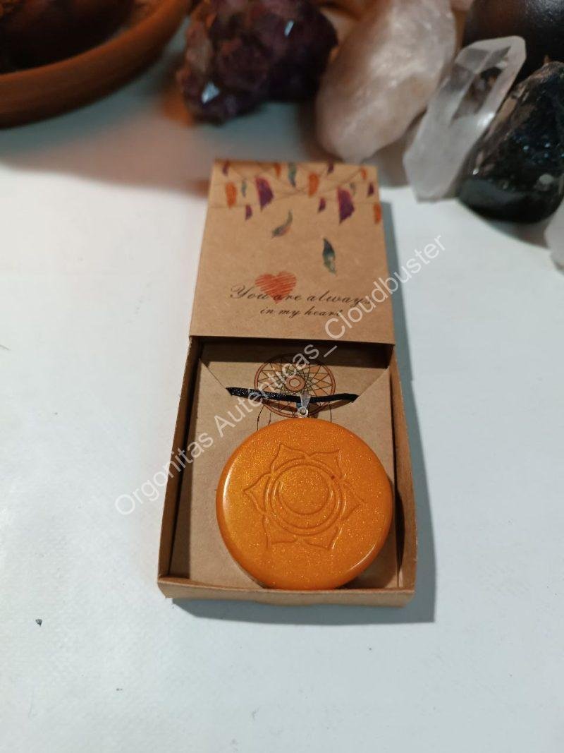 Orgonita Auténtica / Electronite Colgante o llavero Sacro formato Semicírculo - Imagen 6