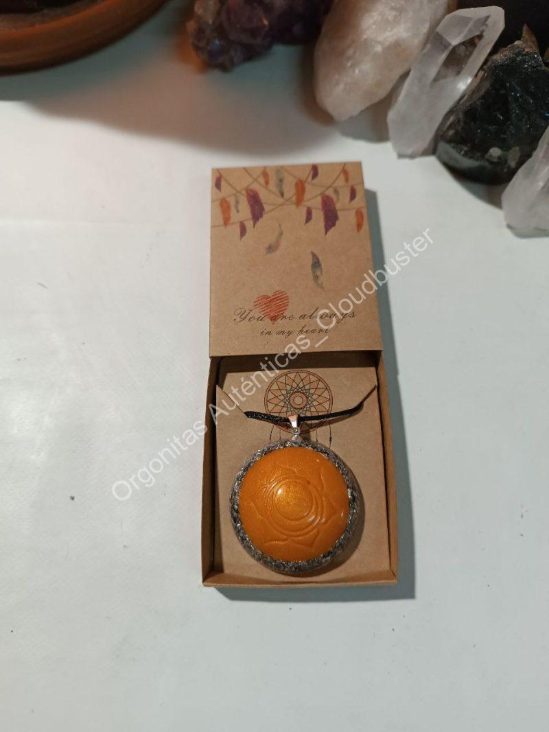 Orgonita Auténtica / Electronite Colgante o llavero Chakra Sacro formato Semiesfera - Imagen 5