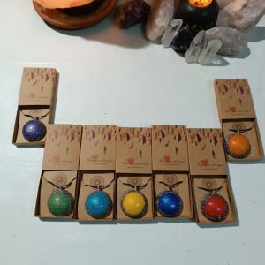 Orgonita Auténtica / Electronite Colgante o llavero Chakra Raíz formato Semiesfera